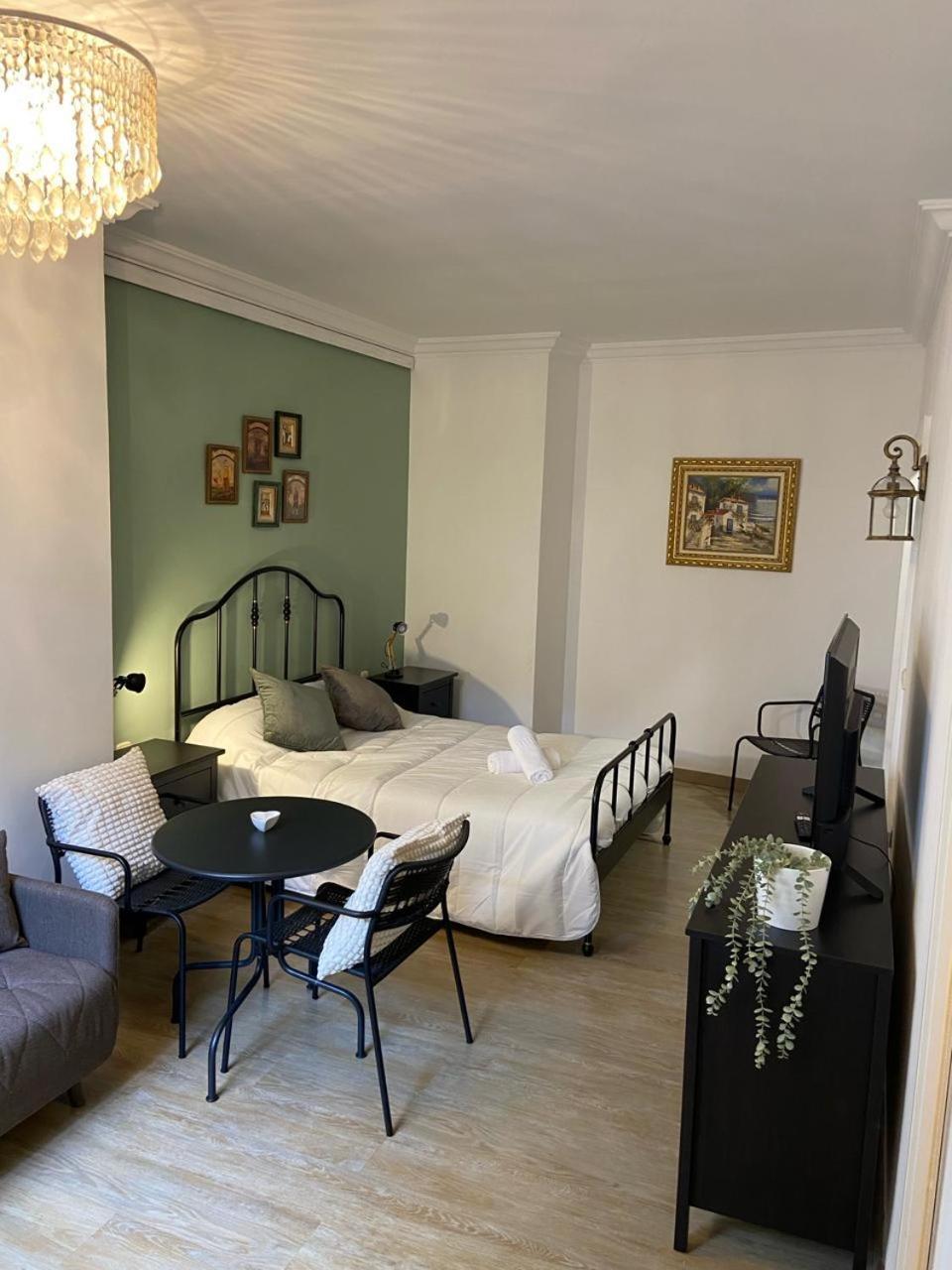 Casa Cervantes Малага Экстерьер фото